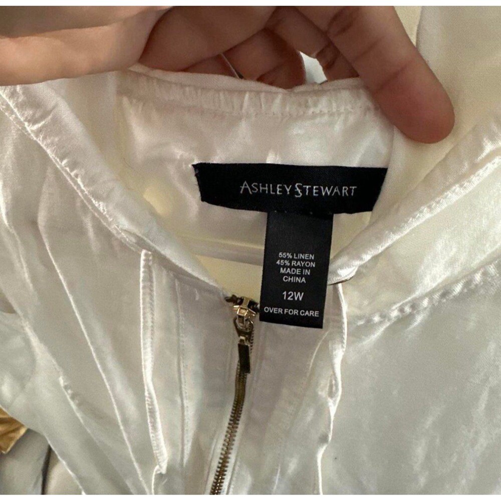 Woman jacket - Picture 3 of 4